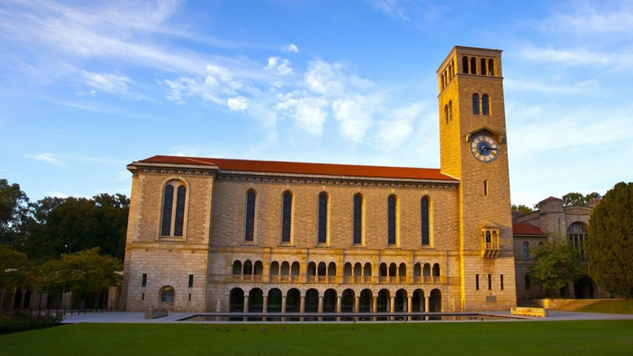 Bilde av et universitet i Australia. 
