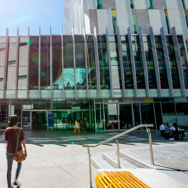Auckland University of Technology. Bilde av forsiden av campusbygningen. 
